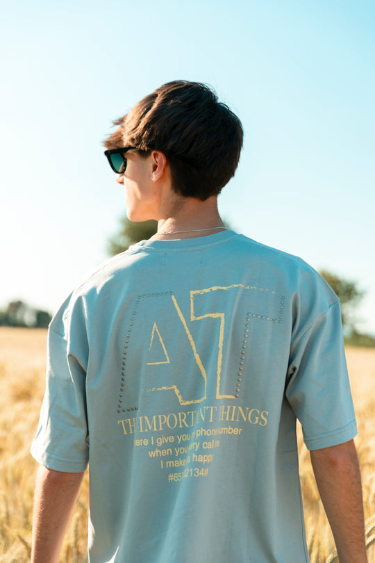 CAMISETA OVERSIZE - TACHAS