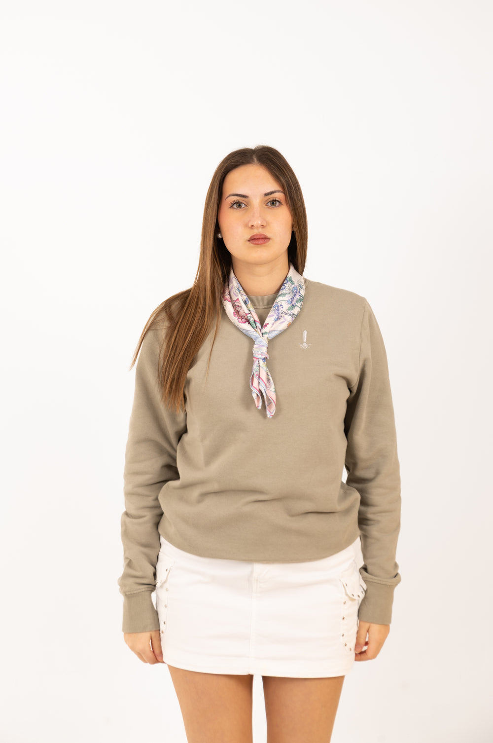 SUDADERA REGULAR SIN CAPUCHA - Vermut