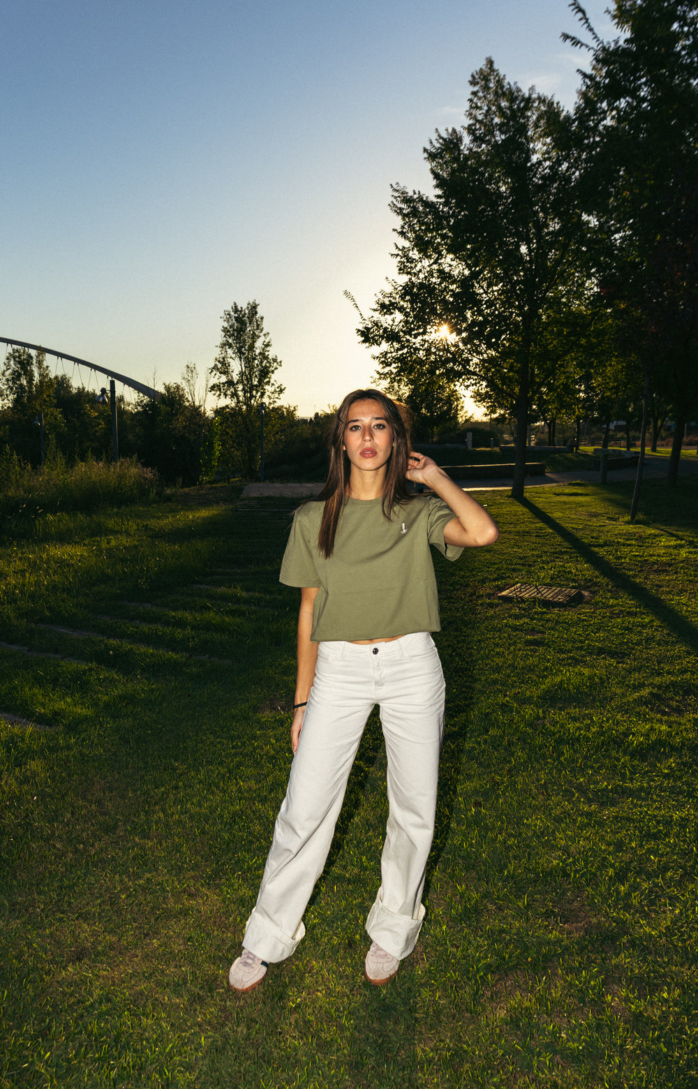 CAMISETA REGULAR VERDE - Basic