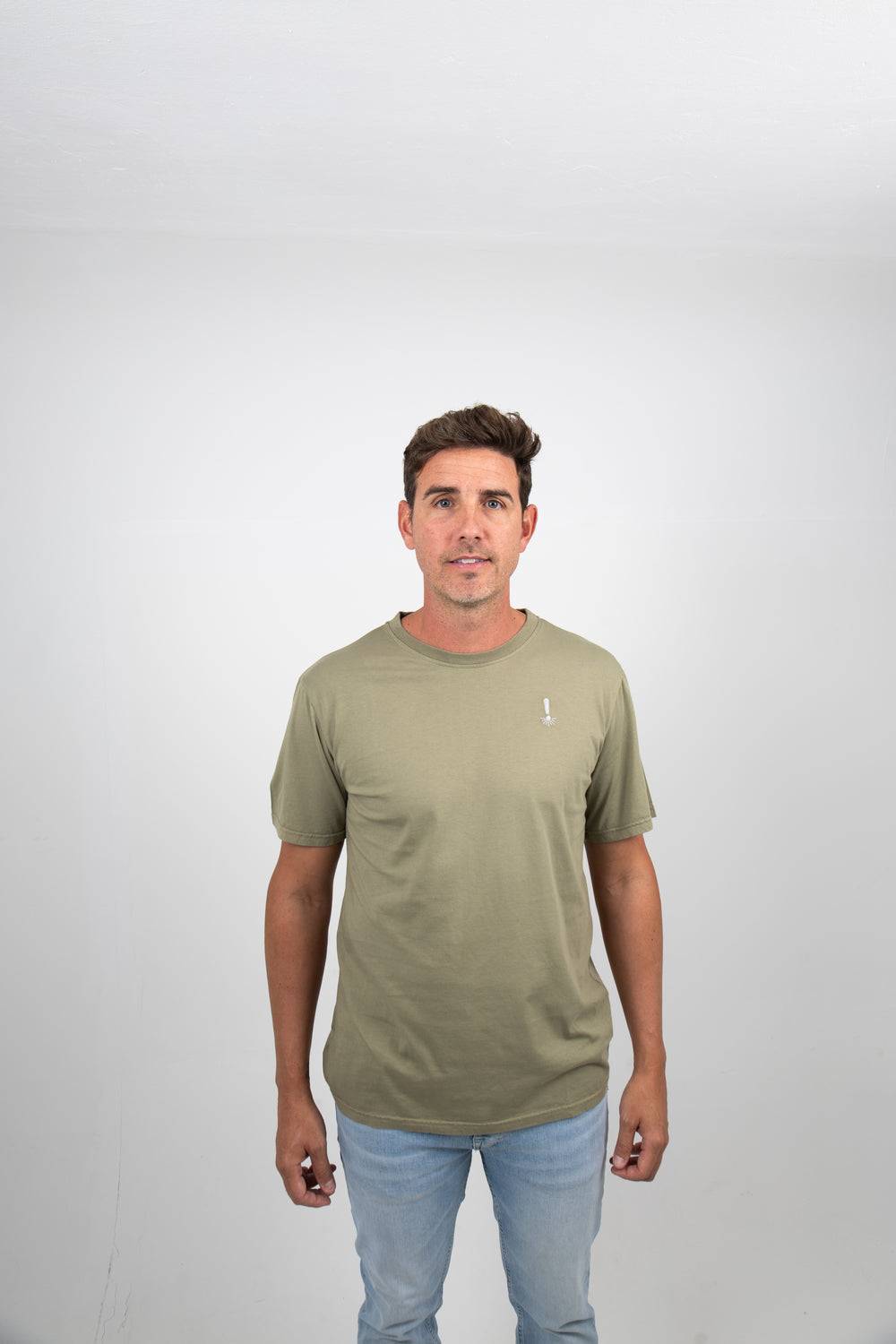 Basic- regular tee