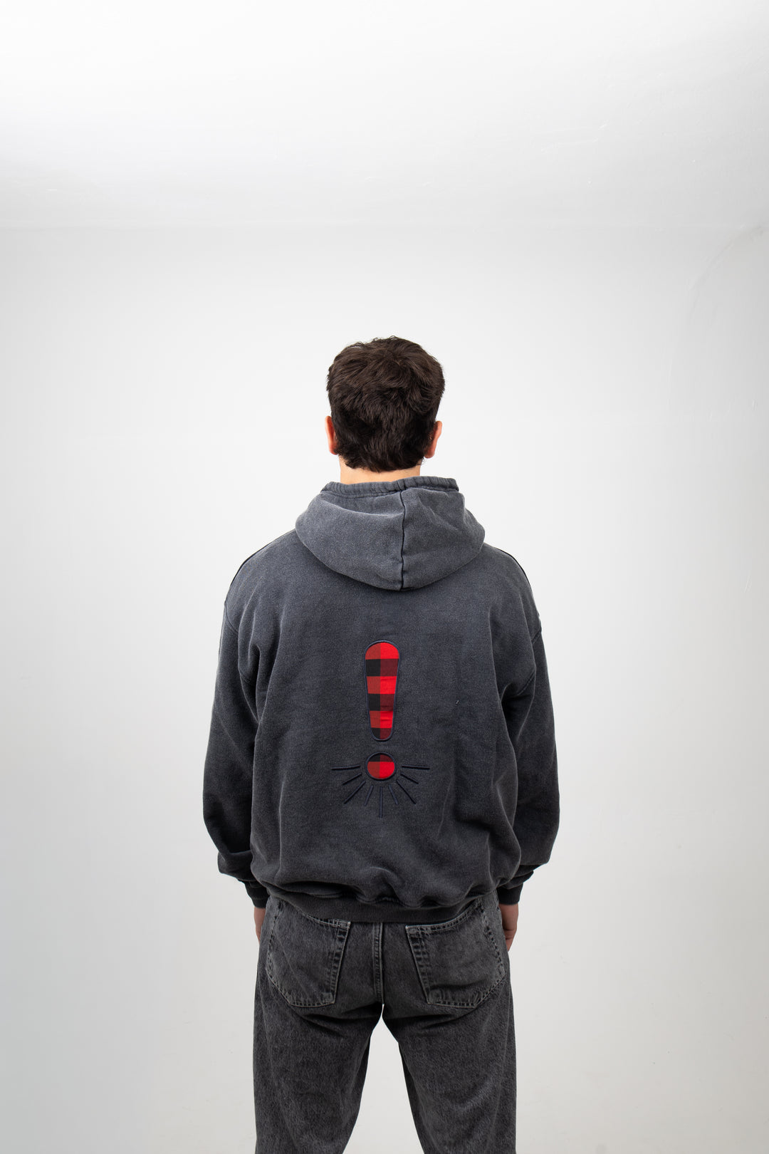SUDADERA OVERSIZE CON CAPUCHA - PILARICA
