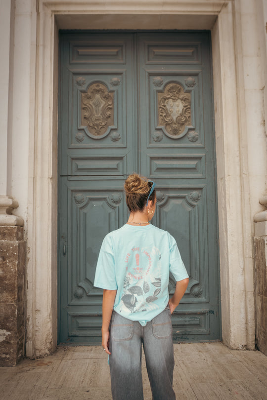 LESFY-tee