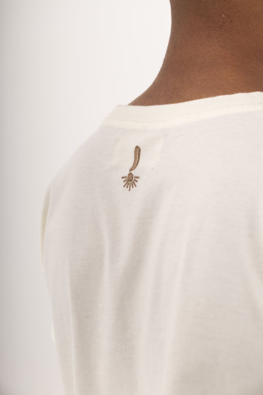 CAMISETA REGULAR EDICIÓN ESPECIAL - Special